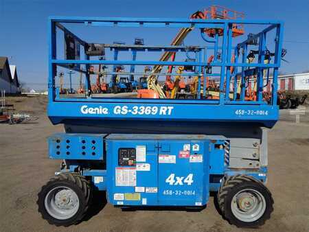 Scissor lift 2013  Genie gs3369rt (1)