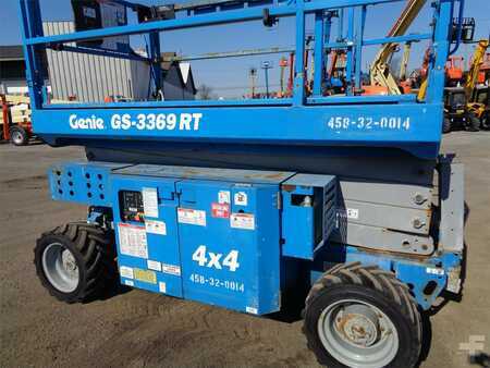 Scissor lift 2013  Genie gs3369rt (2)