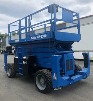 Scissor lift 2016  Genie gs5390rt (3)