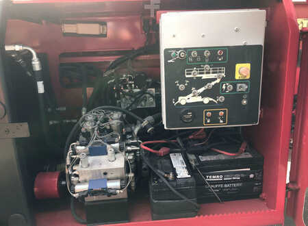 Plataforma Tijera 2015  MEC titan-boom 60s (13)