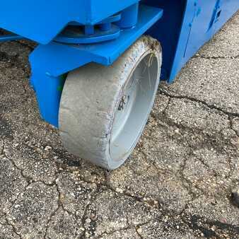 Scissor lift 2014  Genie gs-3246 (10)