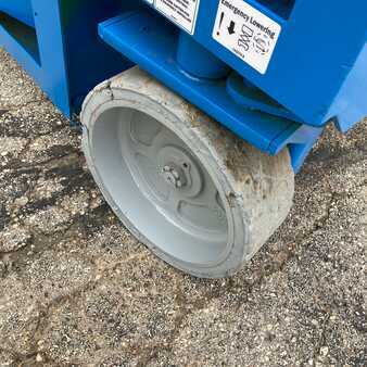 Scissor lift 2014  Genie gs-3246 (12)