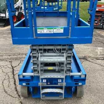 Scissor lift 2014  Genie gs-3246 (4)