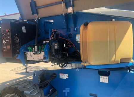 Telescopic boom lift 2015  Genie s60x (8)