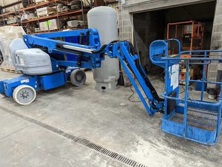 Telescopic boom lift 2014  Genie z40/23nrj (1)