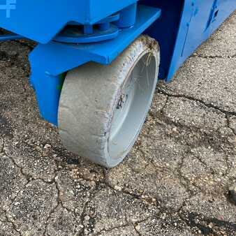 Scissor lift 2014  Genie gs-3246 (12)