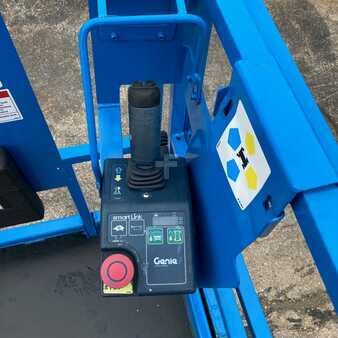 Scissor lift 2014  Genie gs-3246 (5)