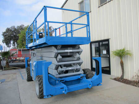 Scissor lift 2013  Genie gs5390rt (3)