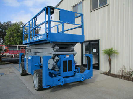 Scissor lift 2013  Genie gs5390rt (4)