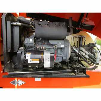 Telescopic boom lift 2011  JLG 800s (12)