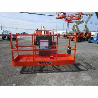 Telescopic boom lift 2011  JLG 800s (4)