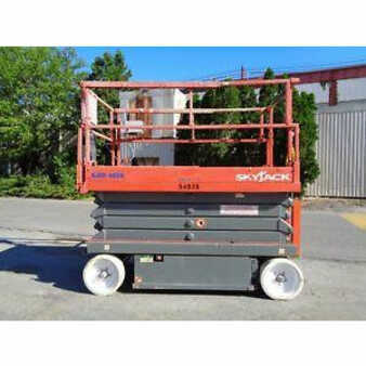 Scissor lift - Skyjack sj4626 (1)