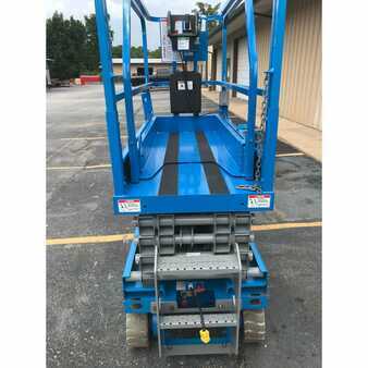 Scissor lift 2004  Genie gs1930 (3)