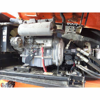 Articulating boom lift 2013 JLG 600S (10)