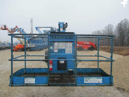 Articulating boom lift 2007 Genie Z80/60 (17)