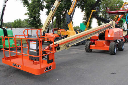 Telescopic boom lift 2014  JLG 800s (1)