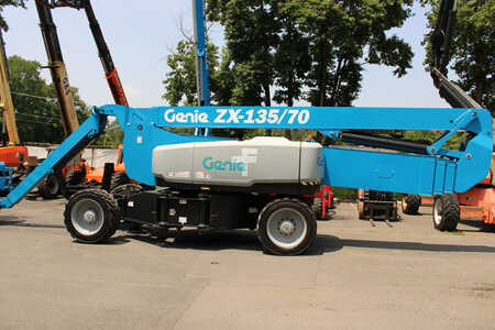 Telescopic boom lift 2022  Genie zx135-70 (2)