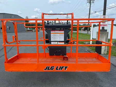 Telescopic boom lift 2015  JLG 800s (7)
