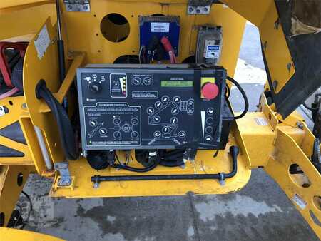 Articulating boom lift 2015 Haulotte 4527A (4)