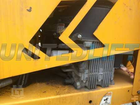 Articulating boom lift 2014 Bil Jax Houlotte 45XA (21)