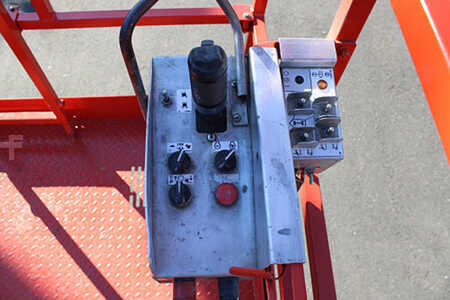 Scissor lift 2018  Skyjack sj8841rt (13)
