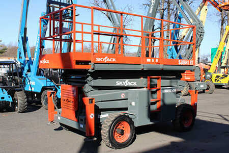 Scissor lift 2018  Skyjack sj8841rt (3)