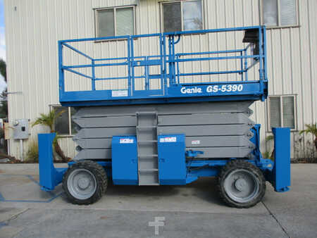 Articulating boom lift 2013 Genie GS5390 (9)