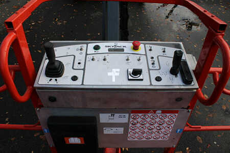 Telescopic boom lift 2016  Skyjack sj66t (14)