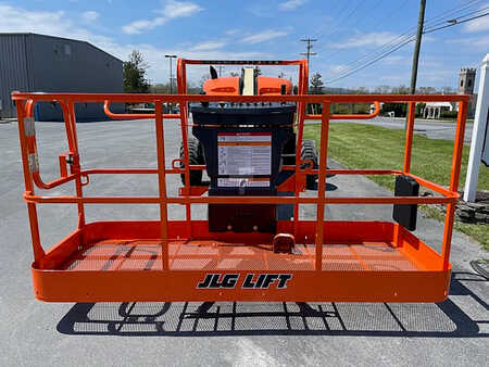 Telescopic boom lift 2014  JLG 400s (8)