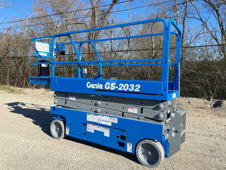 Scissor lift 2014  Genie gs2032 (3)