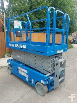 Scissor lift 2007 Genie GS3246 (15)