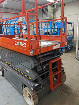 Articulating boom lift 2012 Skyjack SJ4632 (2)