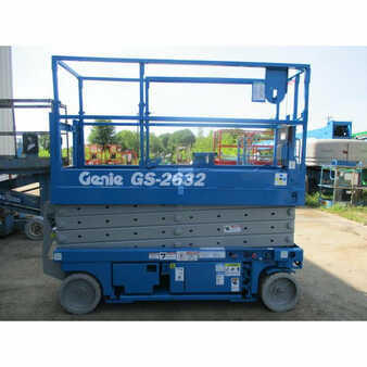Scissor lift 2002  Genie sj3226 (5)