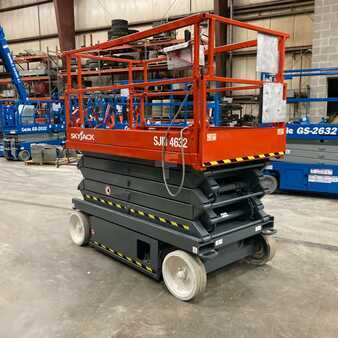 Articulating boom lift 2012 Skyjack SJ4632 (2)