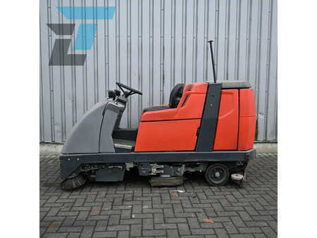 Feiemaskiner 2014  Hako B310 R CL Schrobzuigmachine (1)