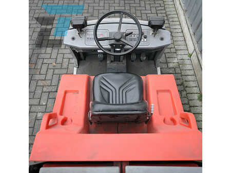 Feiemaskiner 2014  Hako B310 R CL Schrobzuigmachine (4)