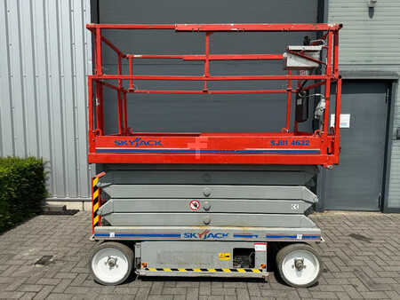 Piattaforme aeree a pantografo 2011  Skyjack SJ4632 (10)