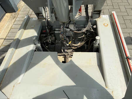 Piattaforme aeree a pantografo 2011  Skyjack SJ4632 (6)