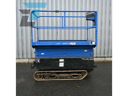 Scissors Lifts 2006  Aichi RX07B Elektrische schaarhoogwerker rups (1)