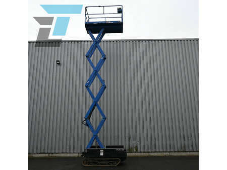 Scissors Lifts 2006  Aichi RX07B Elektrische schaarhoogwerker rups (5)