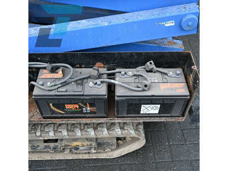 Scissors Lifts 2006  Aichi RX07B Elektrische schaarhoogwerker rups (8)