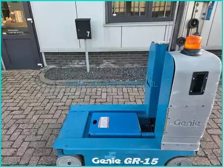 Vertical mast lift 2007  Genie GR 15 non marking + 6.5m + charger (10)