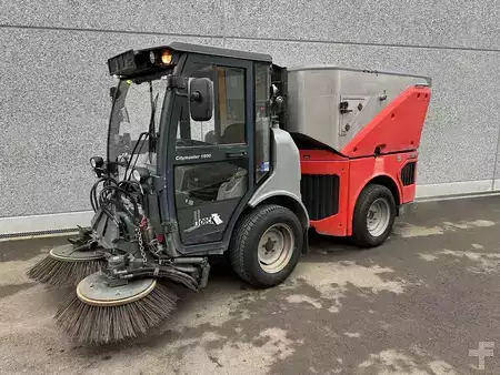 Gadefejemaskine 2019  Hako Citymaster 1600 (1)