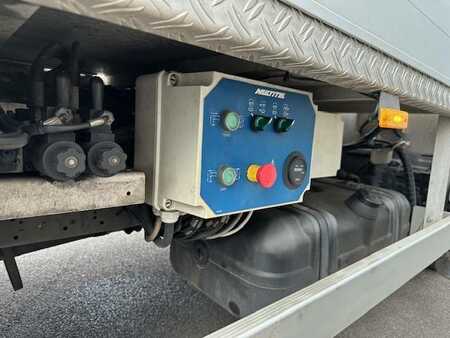 Plošina na nákladním automobilu 2015 Multitel-Pagliero MT162 EX (14)