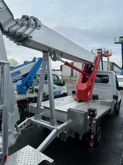 Plošina na nákladním automobilu 2023 Multitel-Pagliero MJE250 (10)