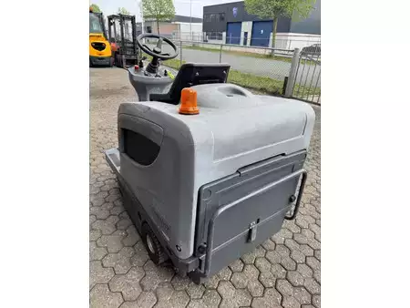 Feiemaskiner - Nilfisk sweeper/SR 1101 R (3)