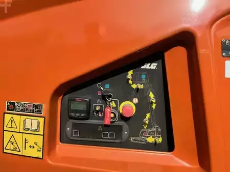 Telescopic Boom 2015  JLG 400 SC rups (3)
