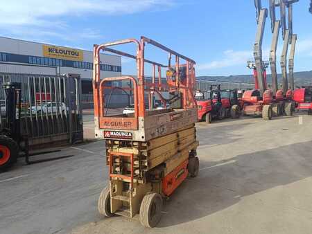 Pracovní plošina s nůžkovým zdvihem 2005  JLG 2630ES (13)