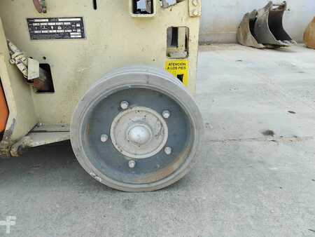 Piattaforme aeree a pantografo 2006  JLG 2030ES (10)