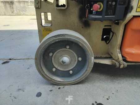 Piattaforme aeree a pantografo 2006  JLG 2030ES (12)